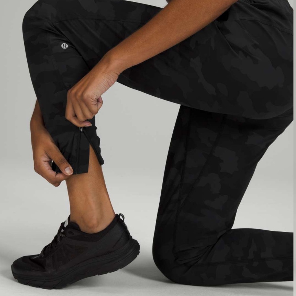 Lululemon Adapted State High Rise Joggers 28” Heritage 365 Camo Deep Coal Size 8 - Picture 12 of 16